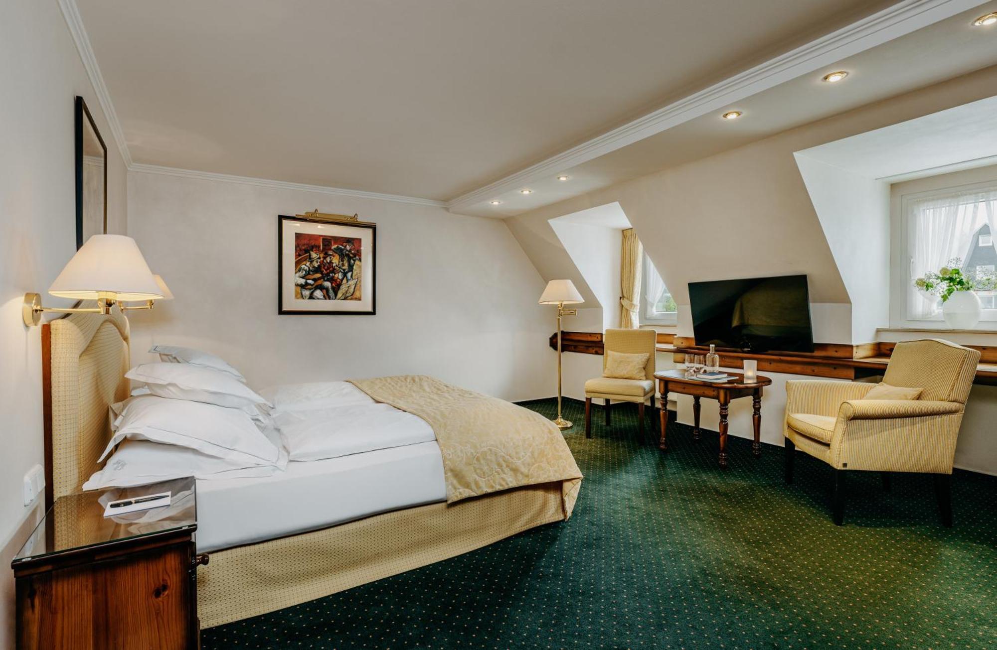ווינטרברג Romantik Berghotel Astenkrone מראה חיצוני תמונה